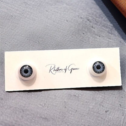 Spook-tacular Eyeball Stud Earrings – Halloween Delight! 👁️