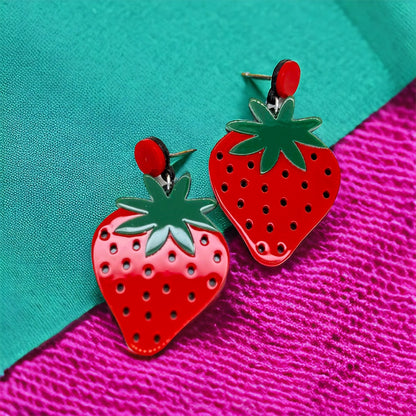 Berry Sweet Dangle Earrings: Your Summer Accessory Crush!🍓