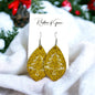 Dazzle in Holiday Spirit with Our Christmas Dangle Earrings! 🎄🎅✨