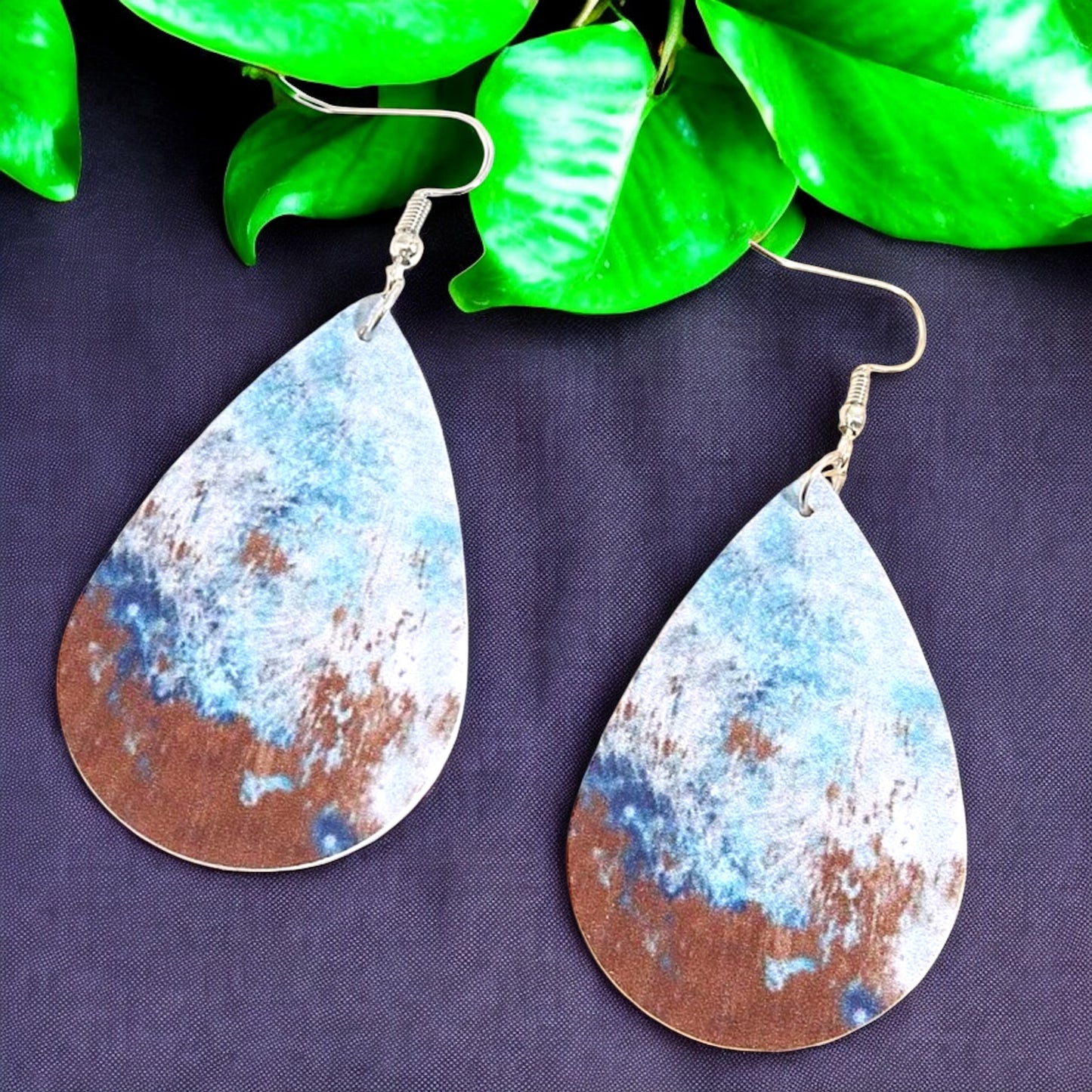 Chic Teardrop Dangle Earrings: Blue, White & Brown Delight