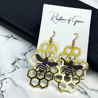 Bee-utiful Dangle Earrings - Buzzing Bumblebee Charm & Honeycomb Delight! 🐝