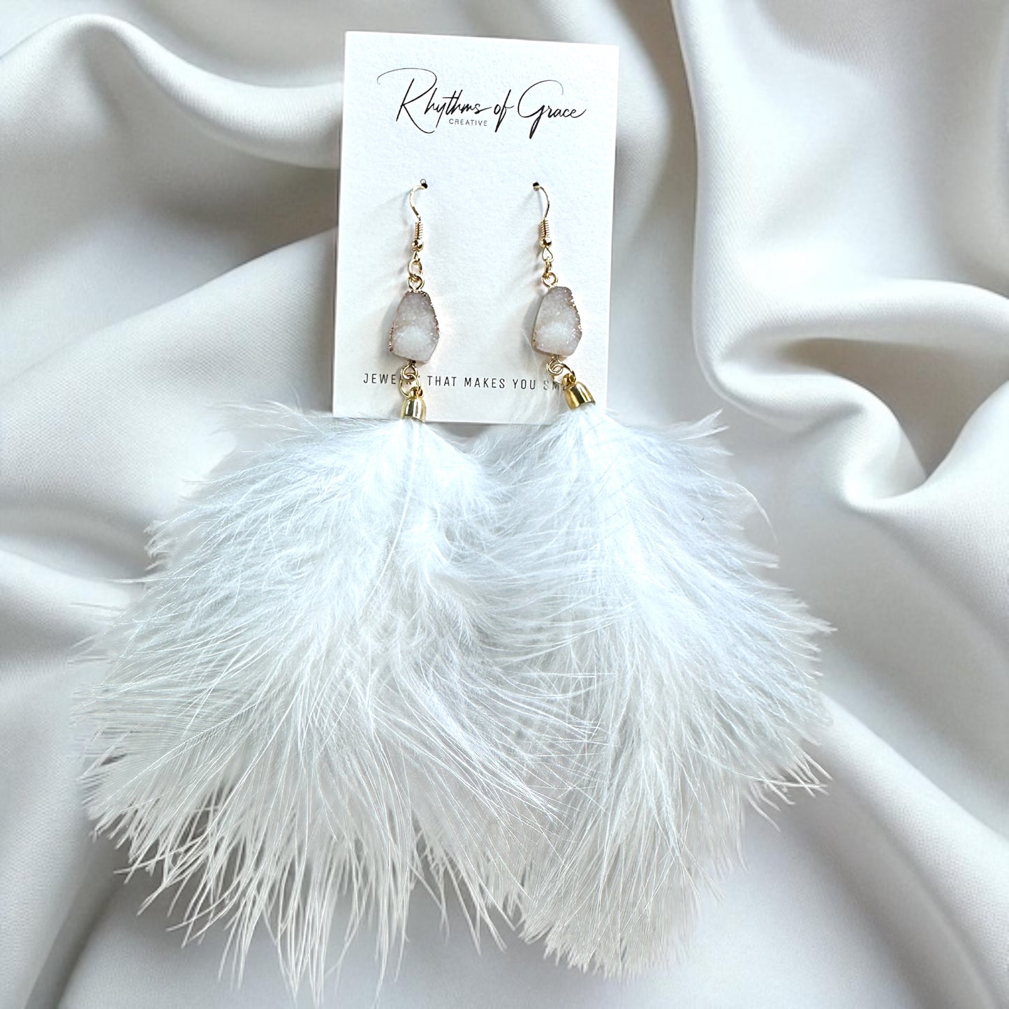 "Feathered Dreams" Druzy Dangle Earrings – Embrace Your Boho Sparkle!