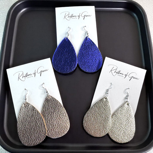 Sparkle & Shine: Metallic Teardrop Faux Leather Earrings! 🌟