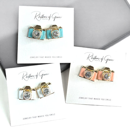 Snap Chic: Dazzling Camera Rhinestone Stud Earrings in White, Pink & Blue!
