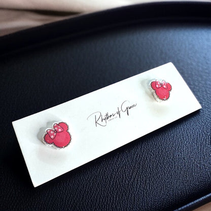 Love in the Air: Whimsical Mickey & Minnie Valentine’s Day Earrings!