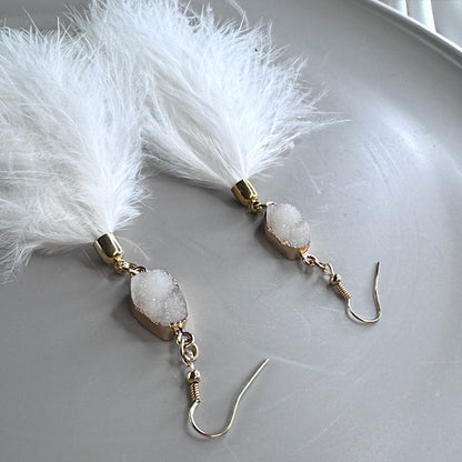 "Feathered Dreams" Druzy Dangle Earrings – Embrace Your Boho Sparkle!