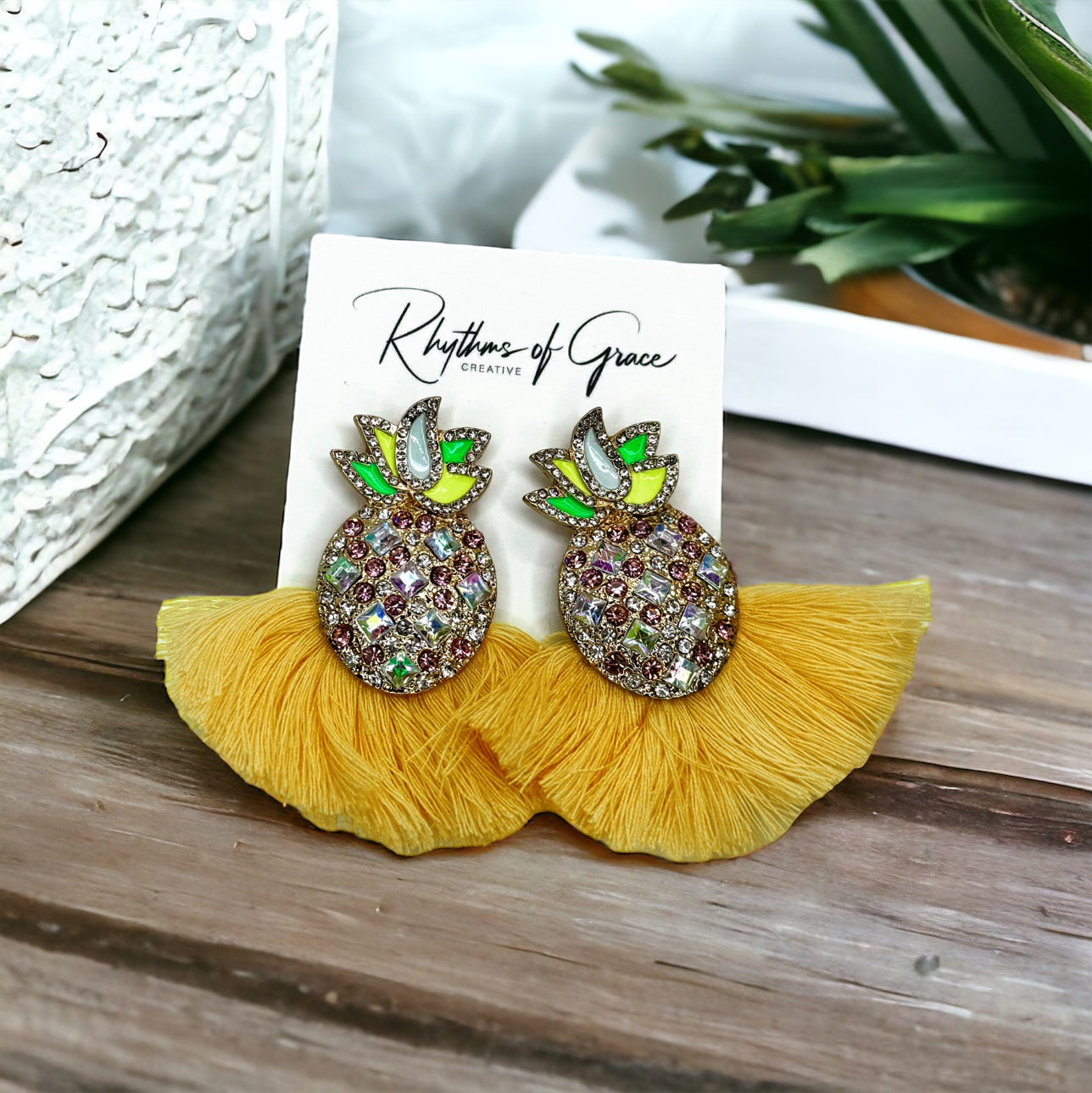 Pineapple Dangle Earrings - Add a Splash of Tropical Fun! 🍍
