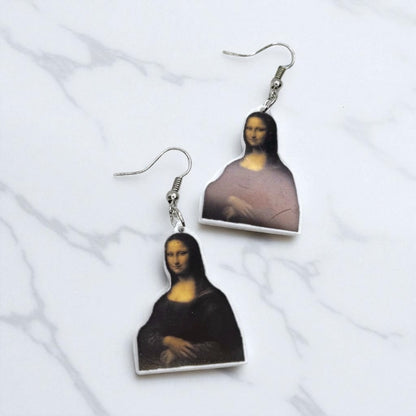 Mona Lisa Dangle Earrings: Wear a Masterpiece! 🎨