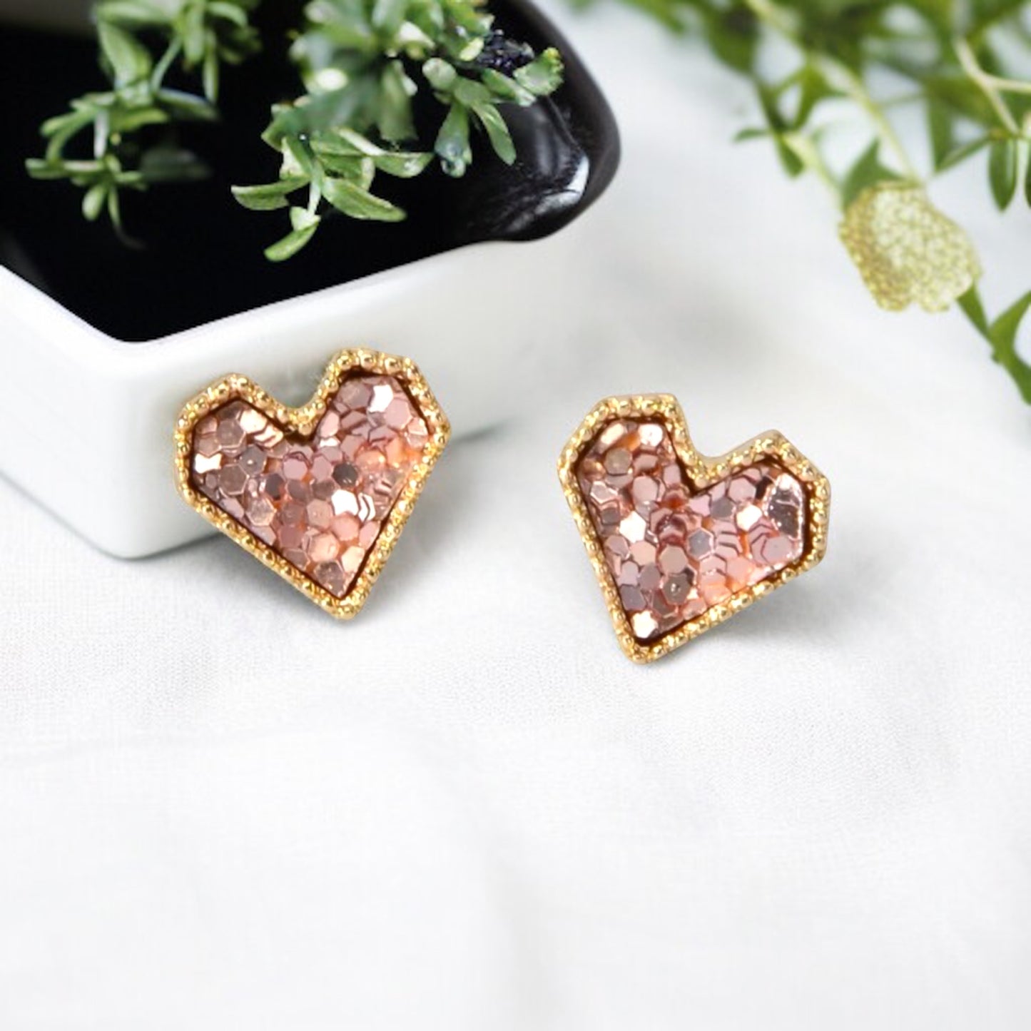 Love at First Sparkle: Dazzling Pink Heart Earrings!