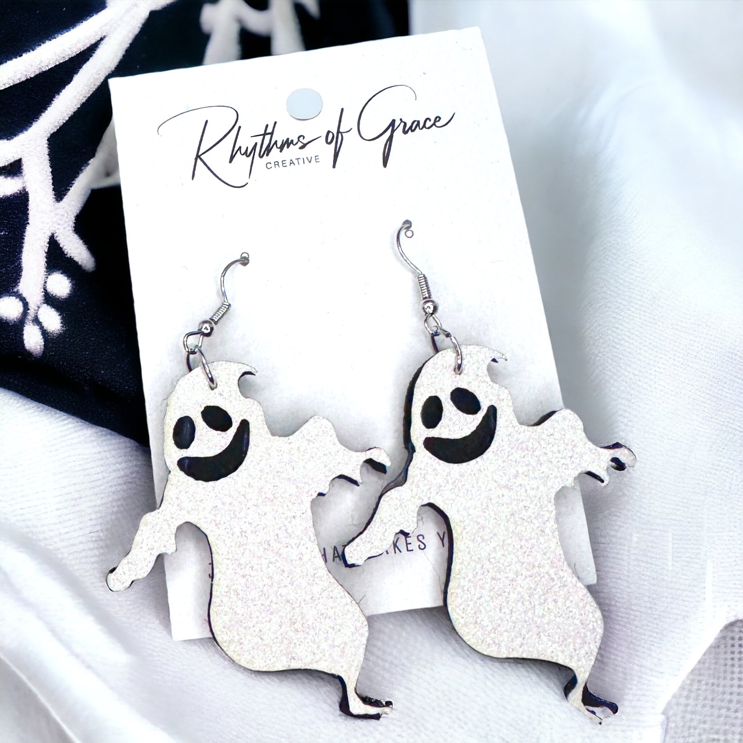 Spook-tacular Sparkly Ghost Dangle Earrings: Haunt Your Style! NWT Halloween