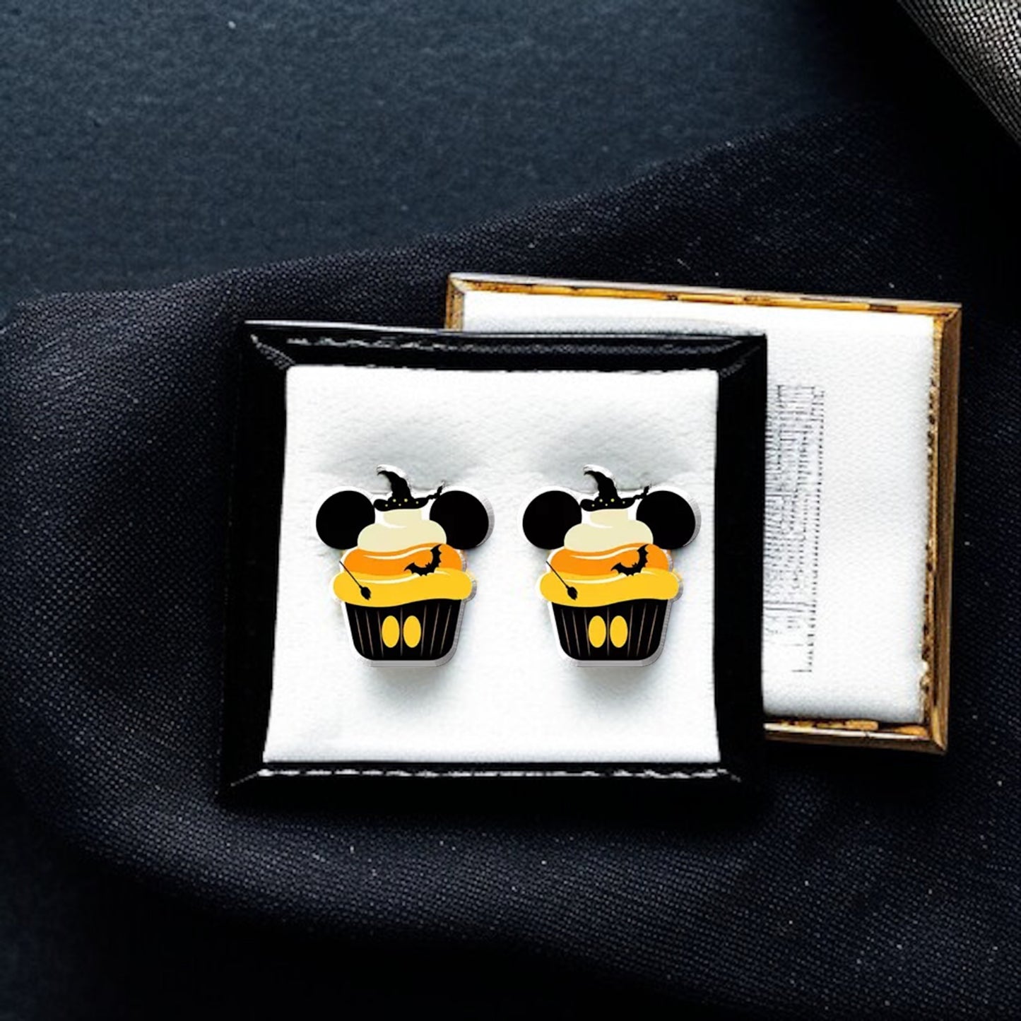 Hauntingly Cute Halloween Stud Earrings – Spooktacular Styles Await!