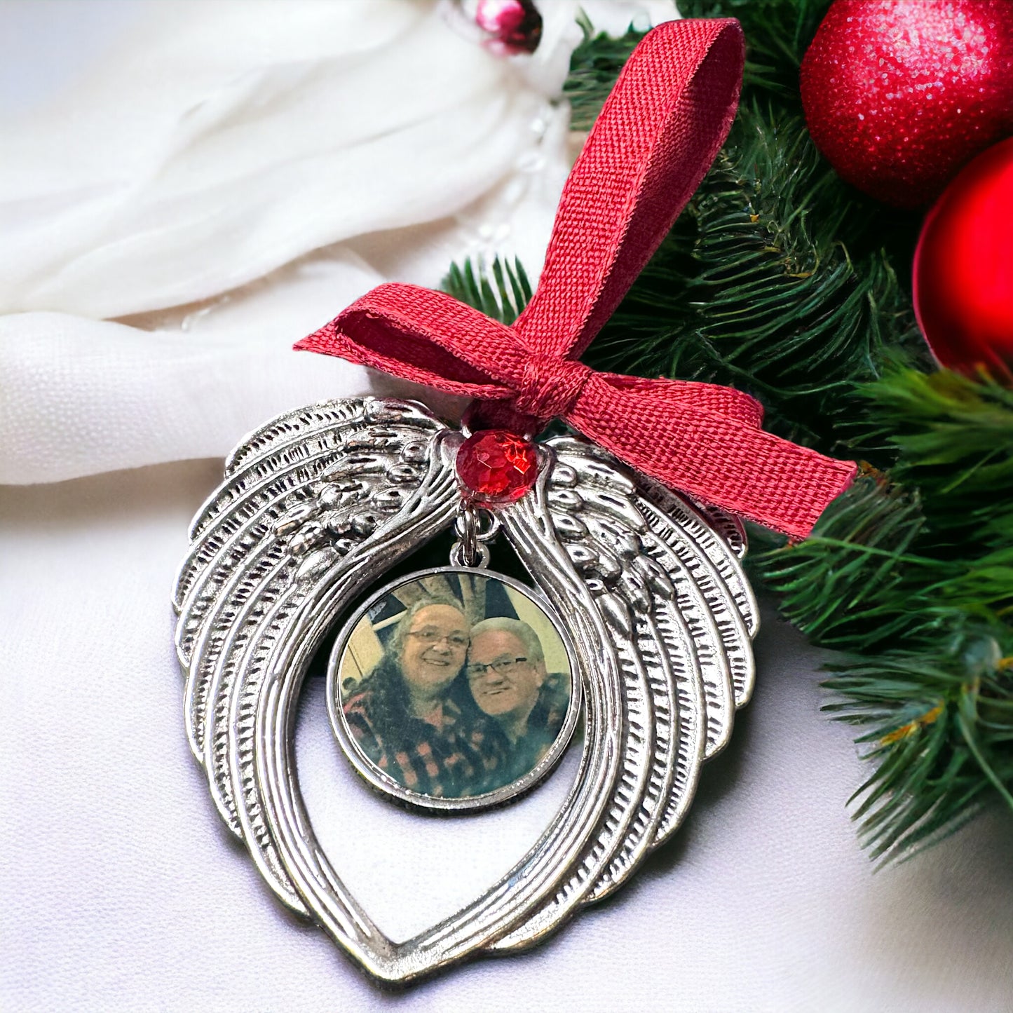 Heavenly Angel Wings Memorial Ornament – Custom Keepsake for Cherished Memories
