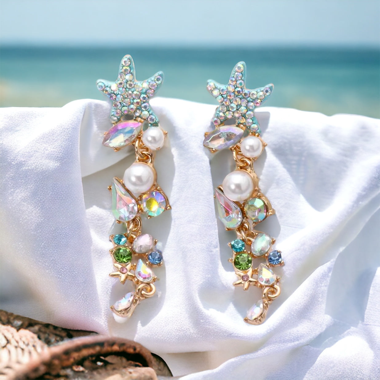 Seashell Sparkle: Rhinestone Earrings for Beachy Vibes!