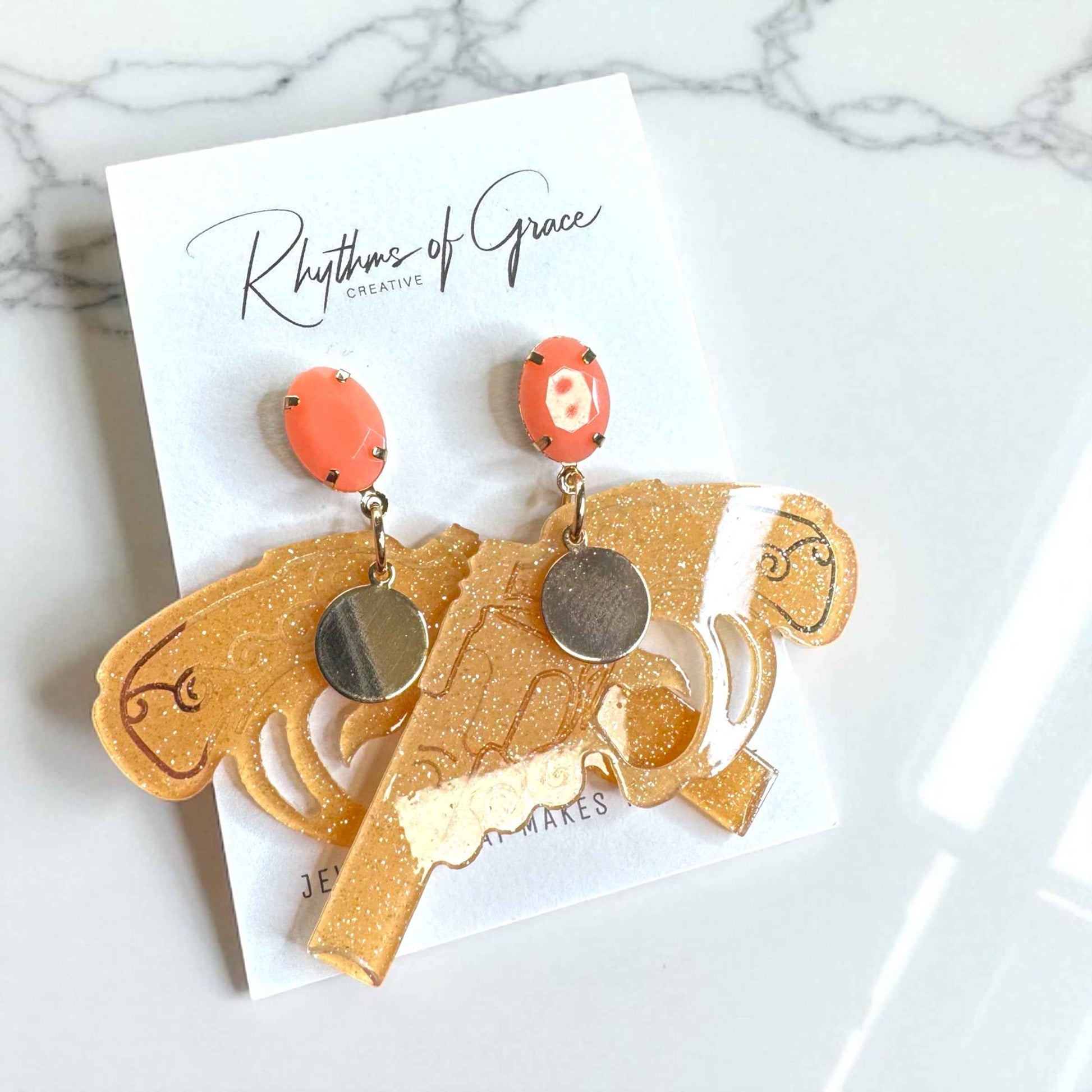 Western Vibes: Handgun Dangle Earrings – Personalized Pistol Style in Black or Peach 🤠