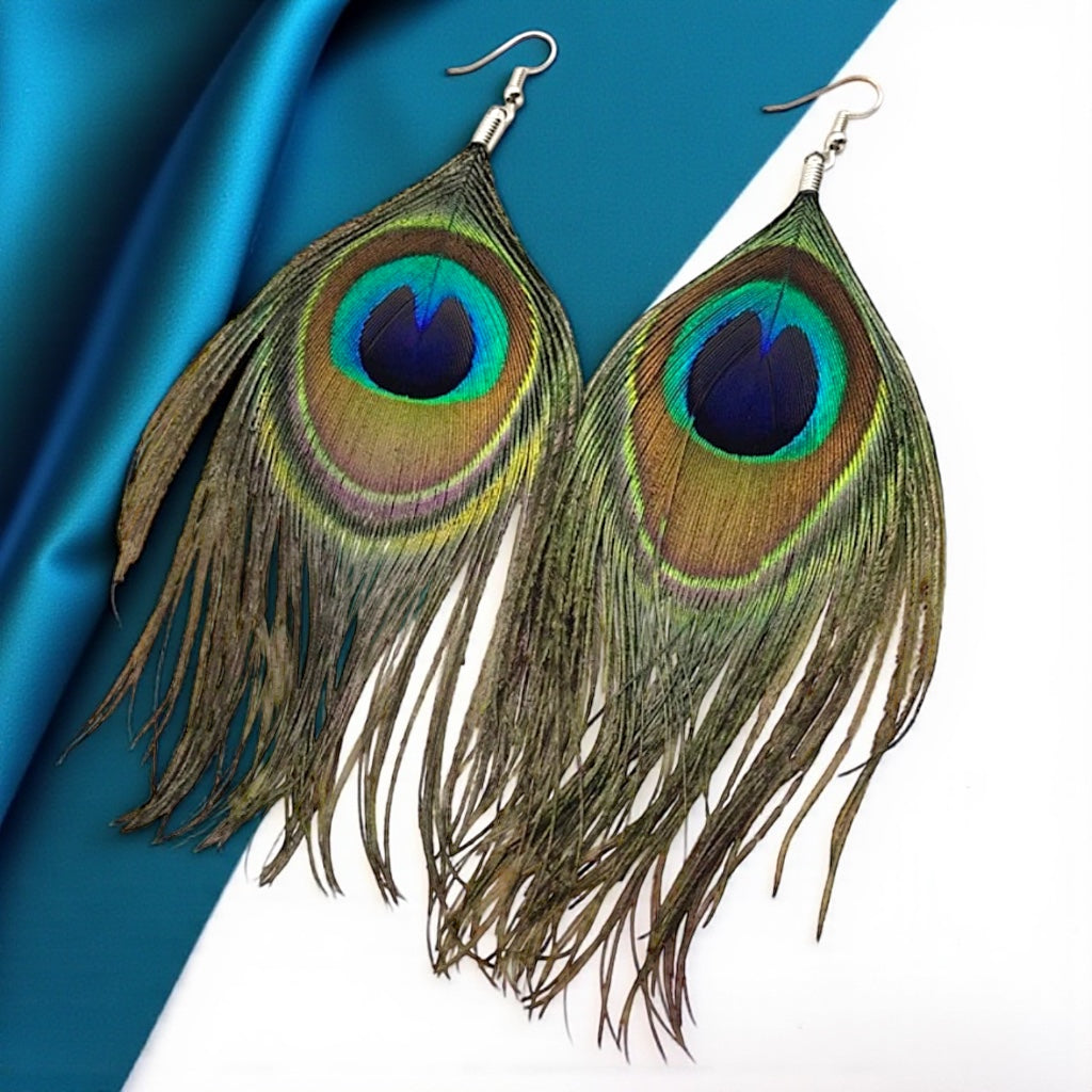 Boho Peacock Feather Dangle Earrings – Lightweight, Bold & Beautiful! 🦚