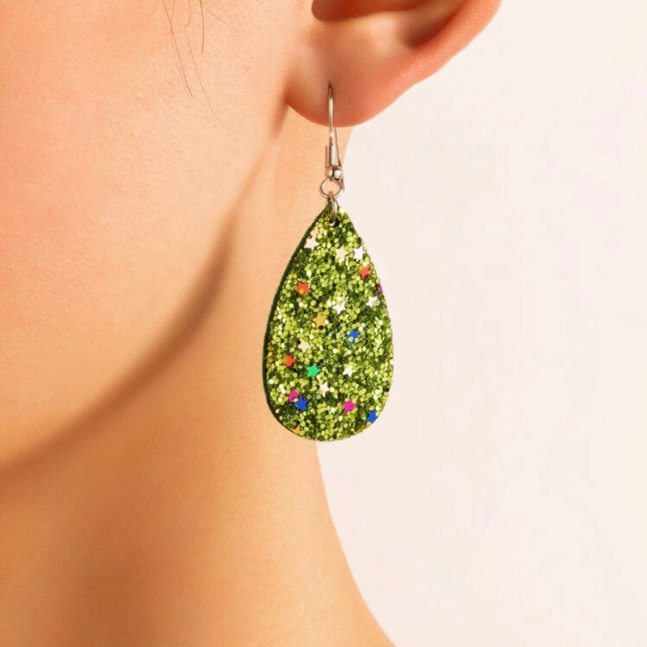 Sparkle & Shine: Green Glitter Teardrop Dangle Earrings ✨