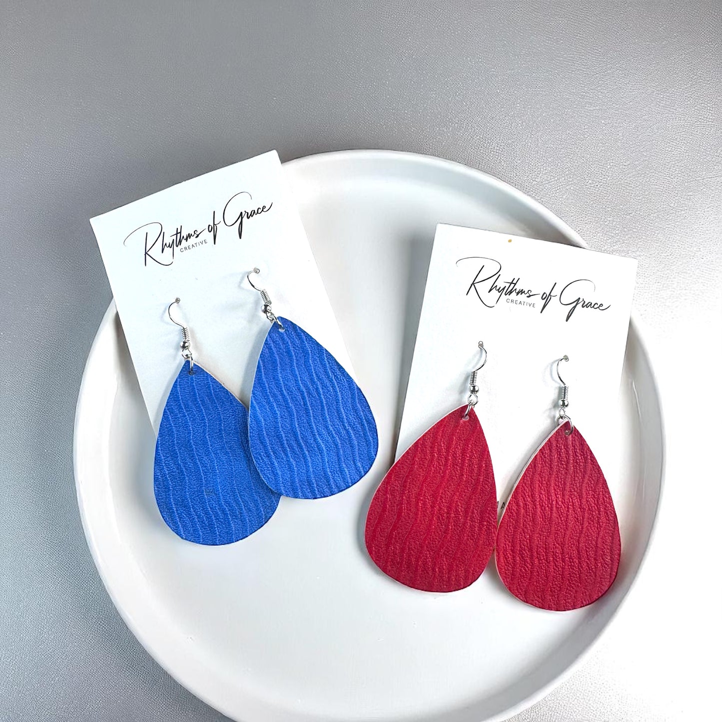 Teardrop Treasures: Red & Blue Faux Leather Dangle Earrings for Ultimate Style!