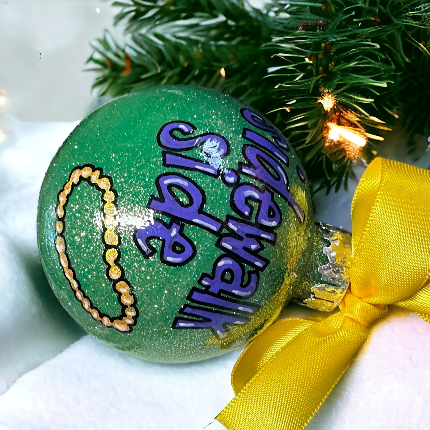Christmas Ornament: Sidewalk Side vs. Neutral Ground