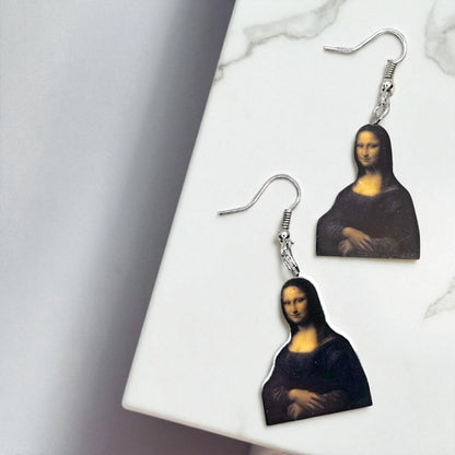 Mona Lisa Dangle Earrings: Wear a Masterpiece! 🎨