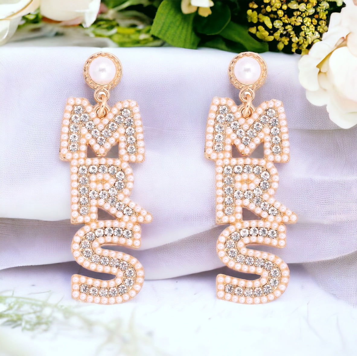 Dazzle on Your Big Day with Our Rhinestone MRS Earrings! 💍