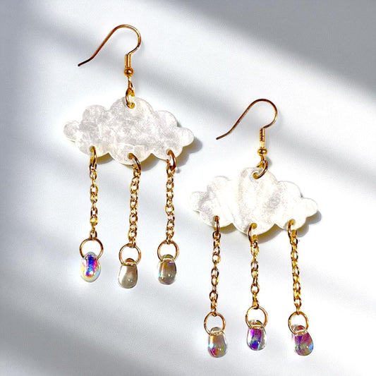 Sparkle in the Rain: Crystal Raindrop Cloud Earrings – Lightweight & Stunning!