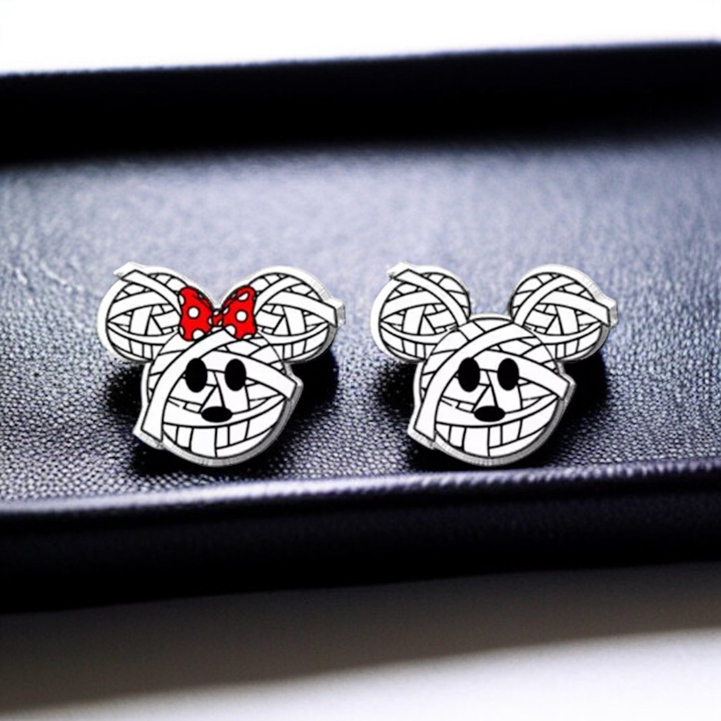Hauntingly Cute Halloween Stud Earrings – Spooktacular Styles Await!