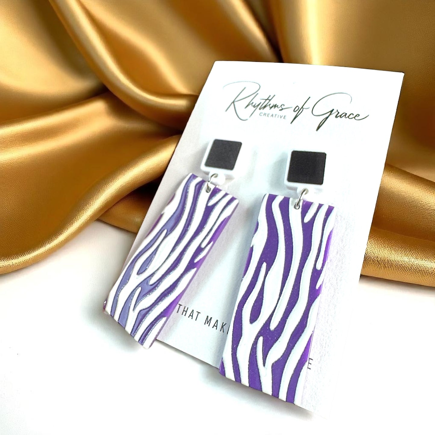 Show Your Stripes: Purple & White Tiger Stripe Dangle Earrings 🐯💜