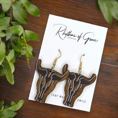 Western Chic: Brown & Black Longhorn Dangle Earrings - Boho Jewelry Statement Piece