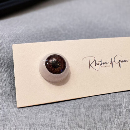 Spook-tacular Eyeball Stud Earrings – Halloween Delight! 👁️