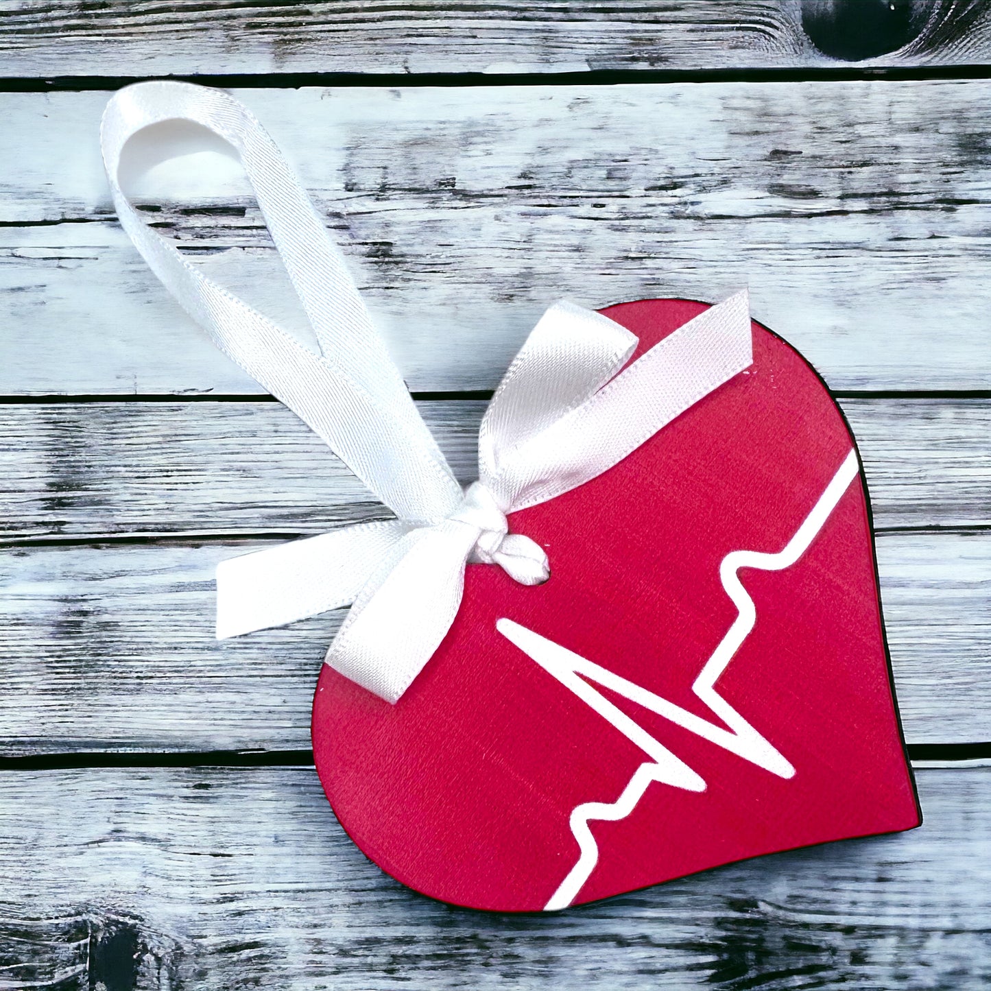 Keep the Beat This Christmas: Heartbeat Ornament Delight!