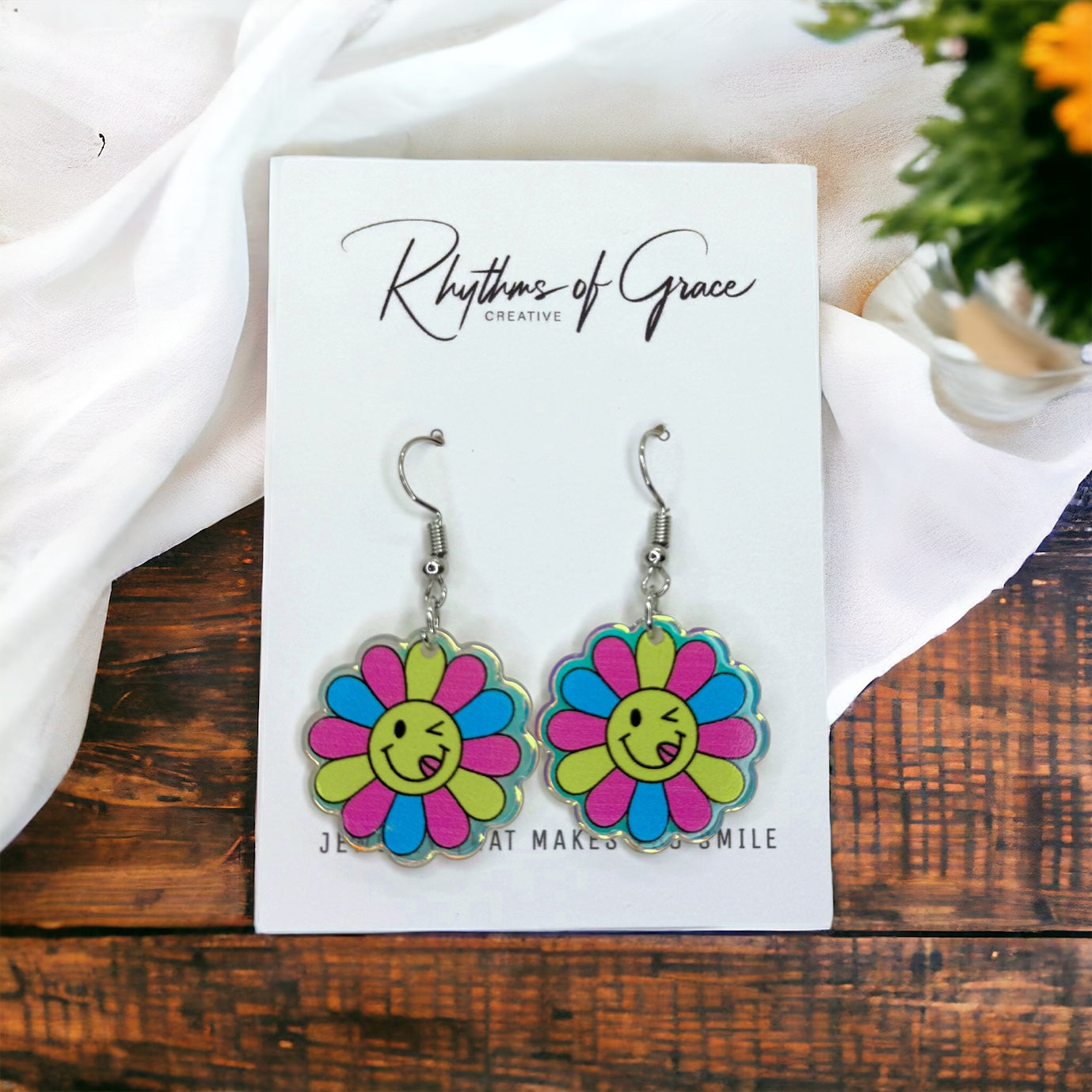 Smiley Face Flower Earrings: Wear Your Joy in Style!