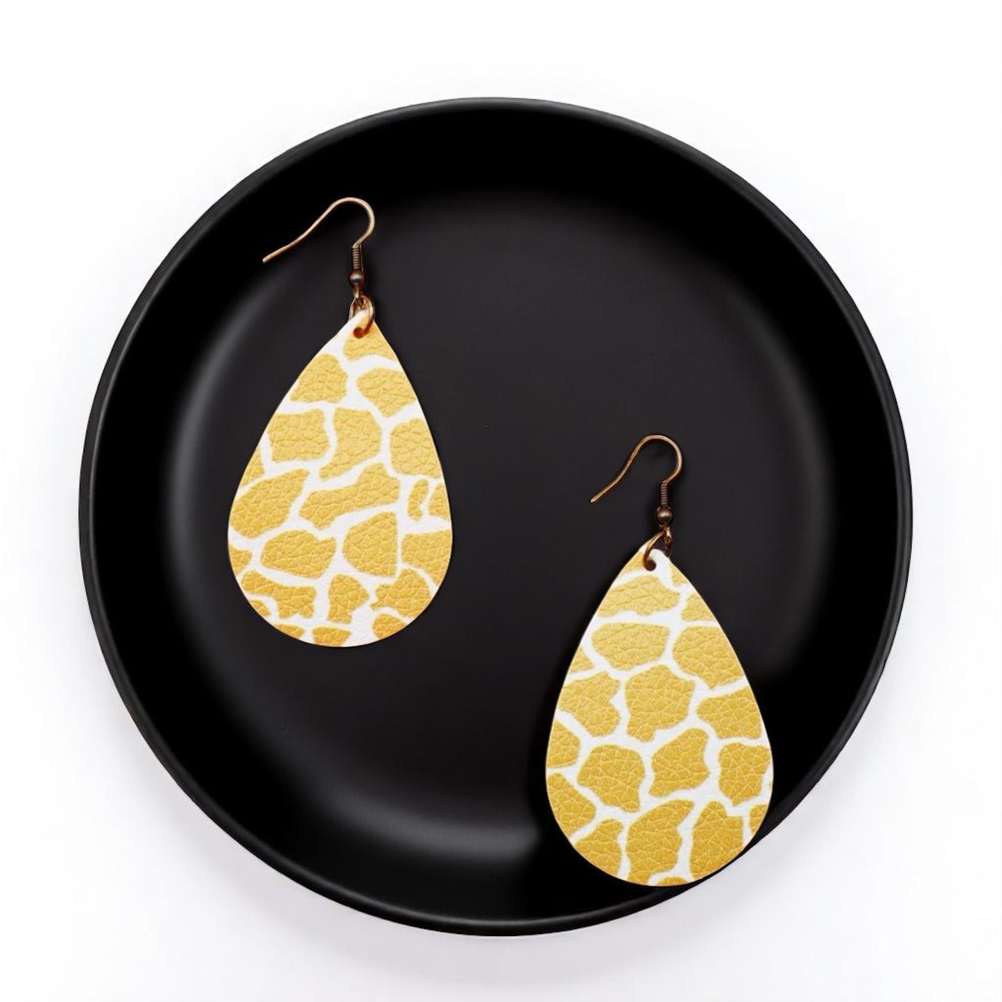 Go Wild with Giraffe Print Teardrop Dangle Earrings – Chic, Fun & Personalizable!