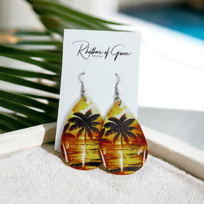 Tropical Bliss Earrings: Island Vibes Ready to Wear!