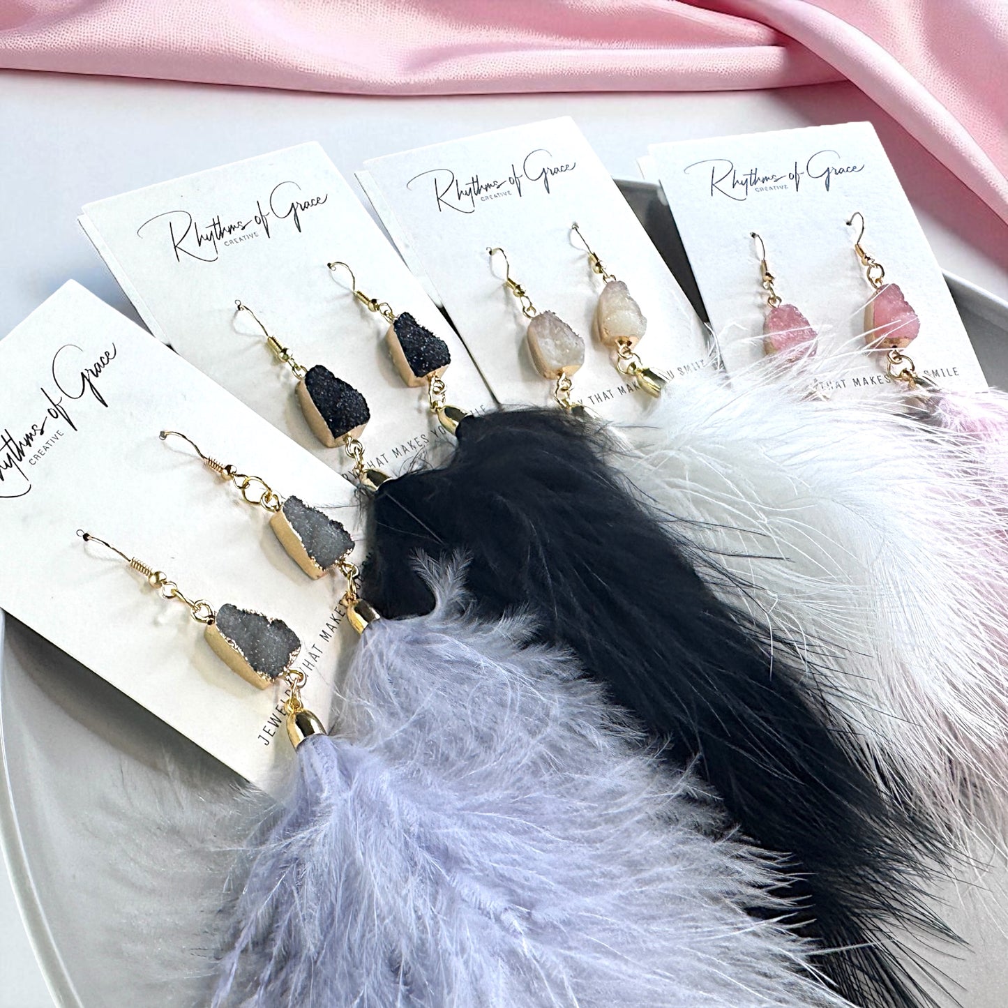 "Feathered Dreams" Druzy Dangle Earrings – Embrace Your Boho Sparkle!