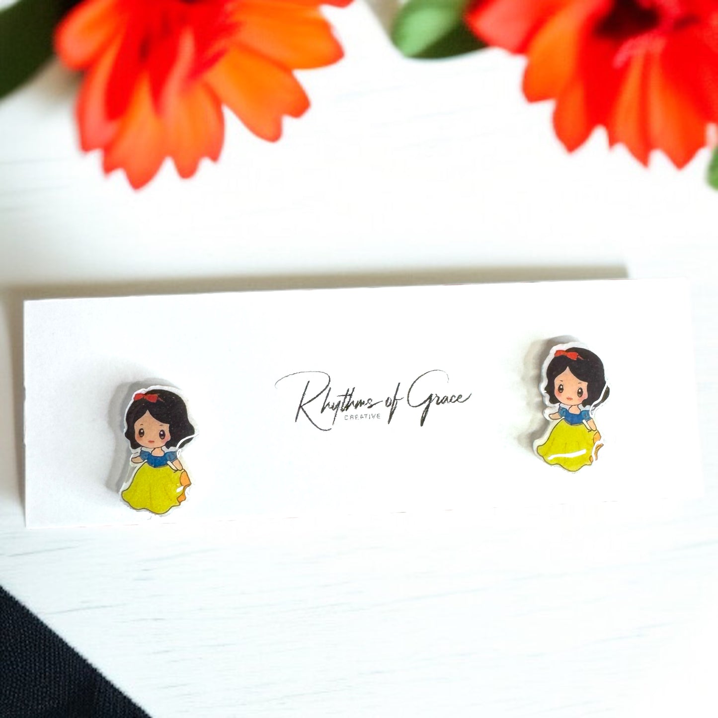Enchanting Cartoon Princess Stud Earrings - Sparkle Like Royalty! 👑