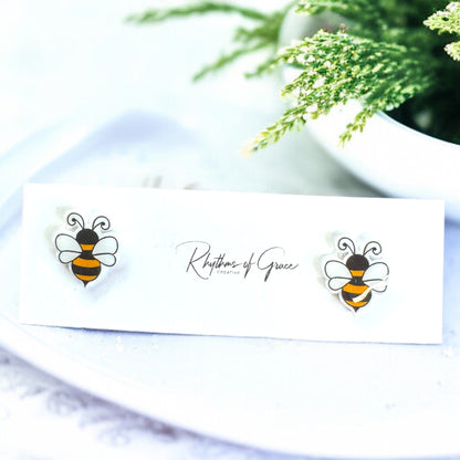 Buzz Into Style with Adorable Bee Stud Earrings! 🐝