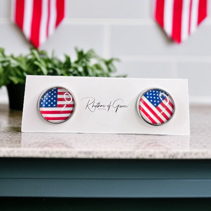 Patriotic Sparkle: American Flag Cabochon Studs!