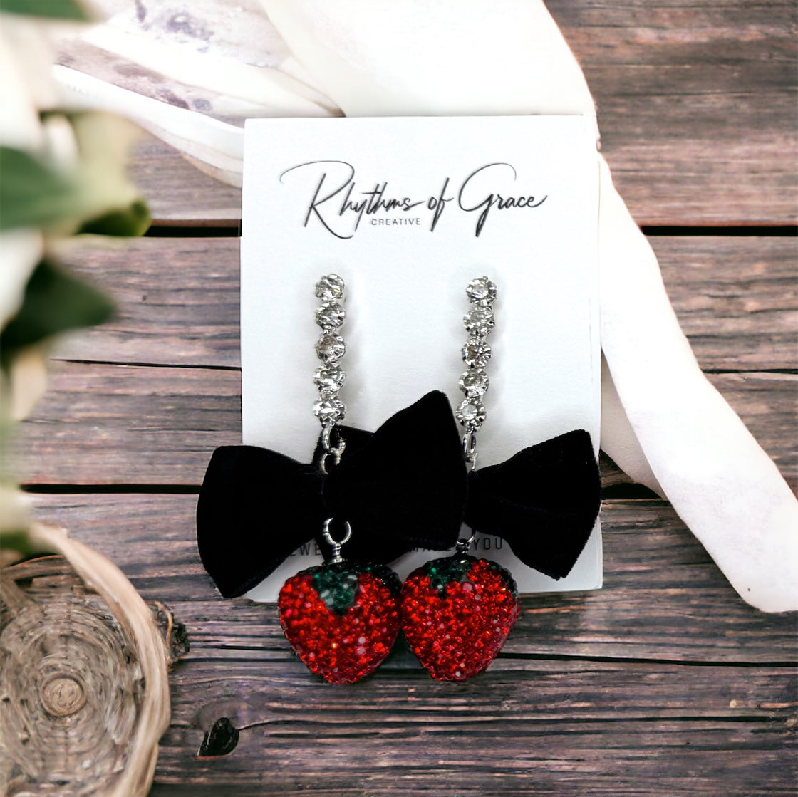 Sweet Summertime Sparkle: Rhinestone Strawberry Earrings 🍓