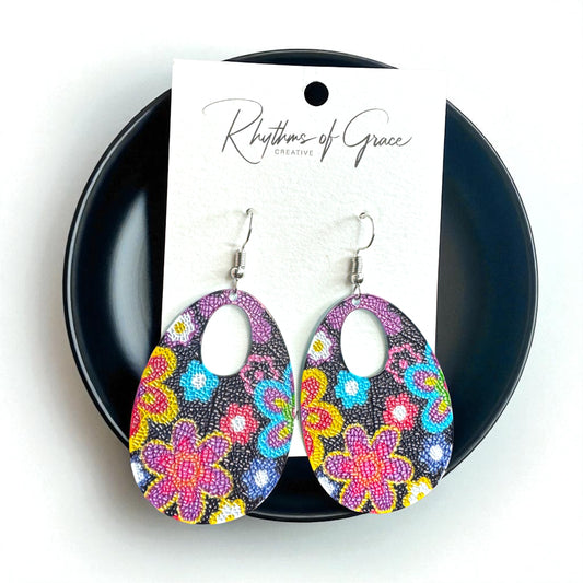 Colorful Hippie Chic Dangle Earrings – Groovy Style Awaits!✌️