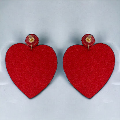 Heartfelt Dangles: Choose Your Vibe with Red or Black Beaded Heart Earrings!