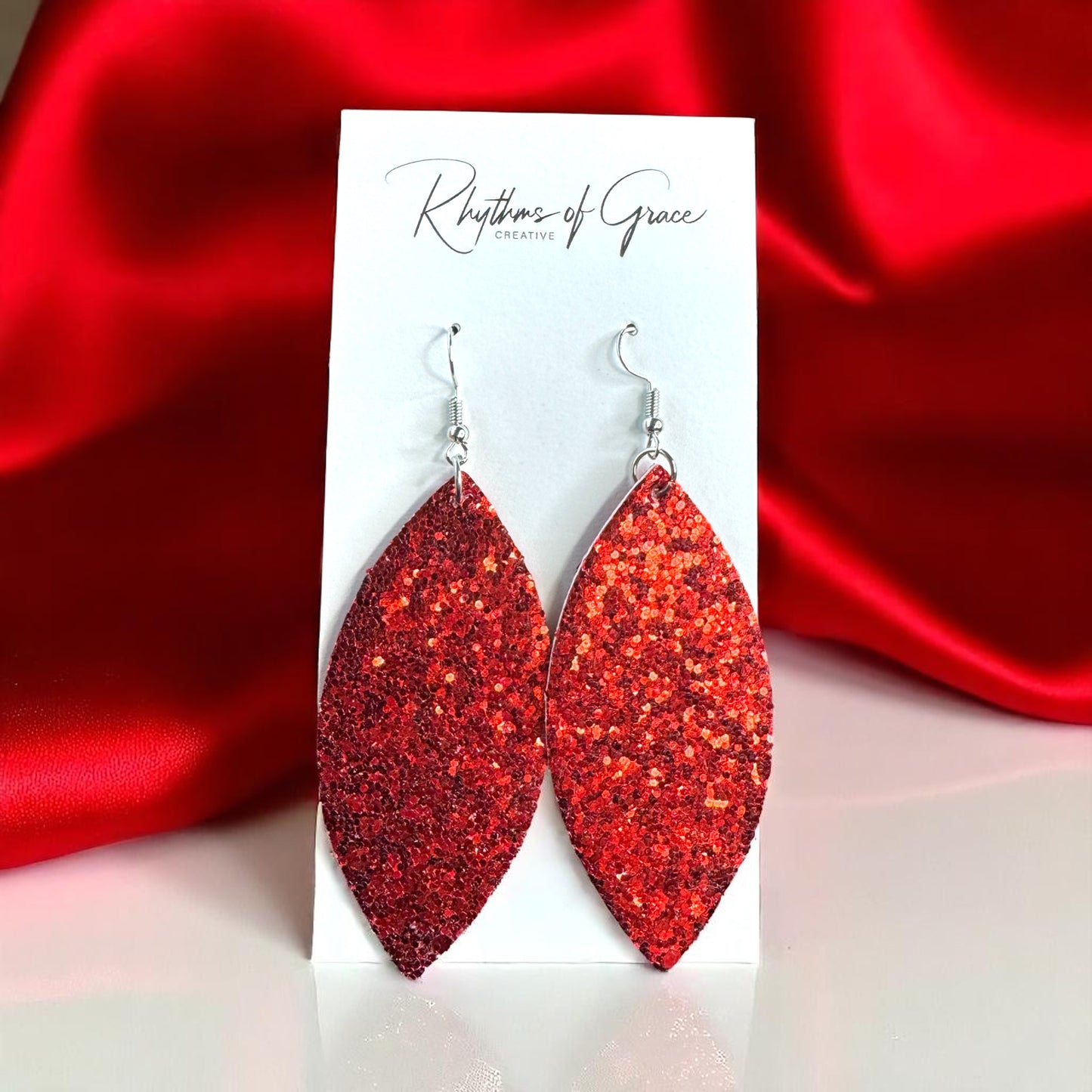 Sparkle & Shine: Red Glitter Dangle Earrings ✨