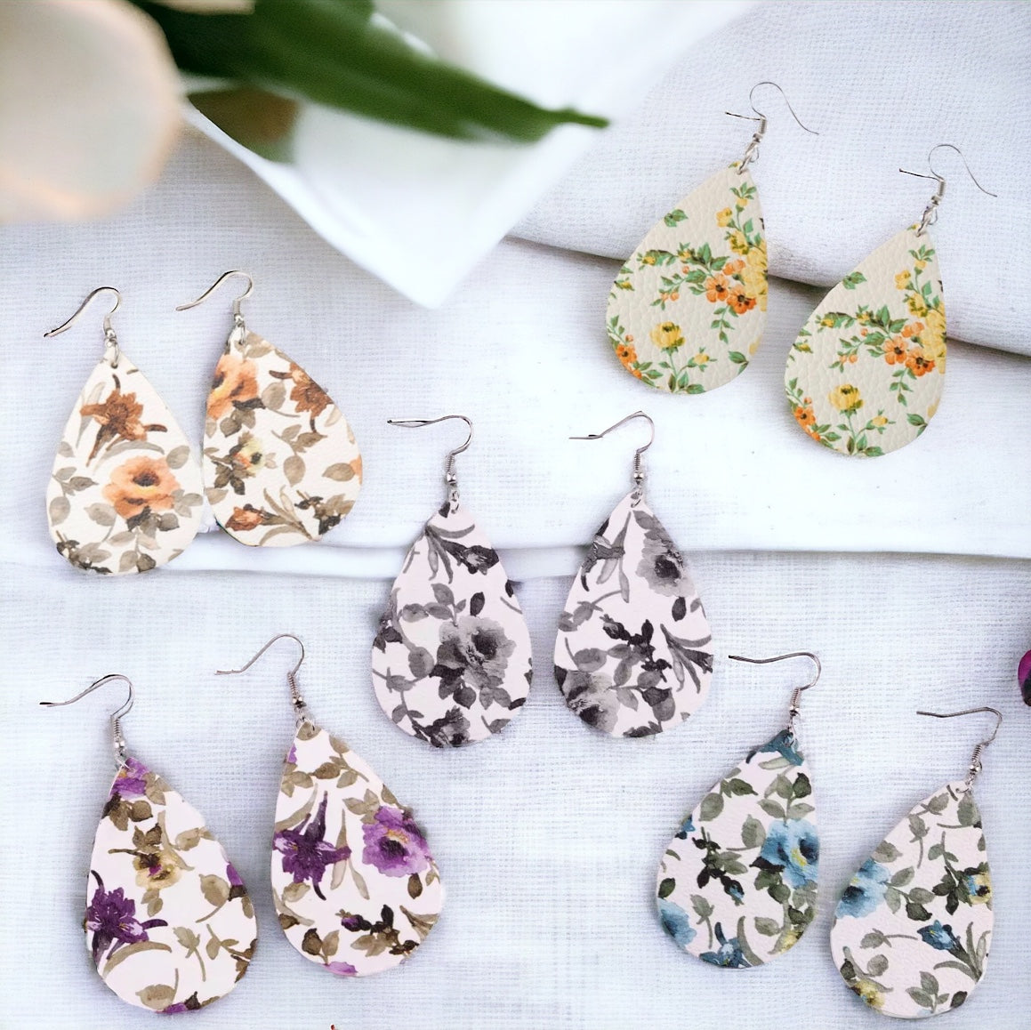Bloom Into Style: Delicate Floral Teardrop Earrings!