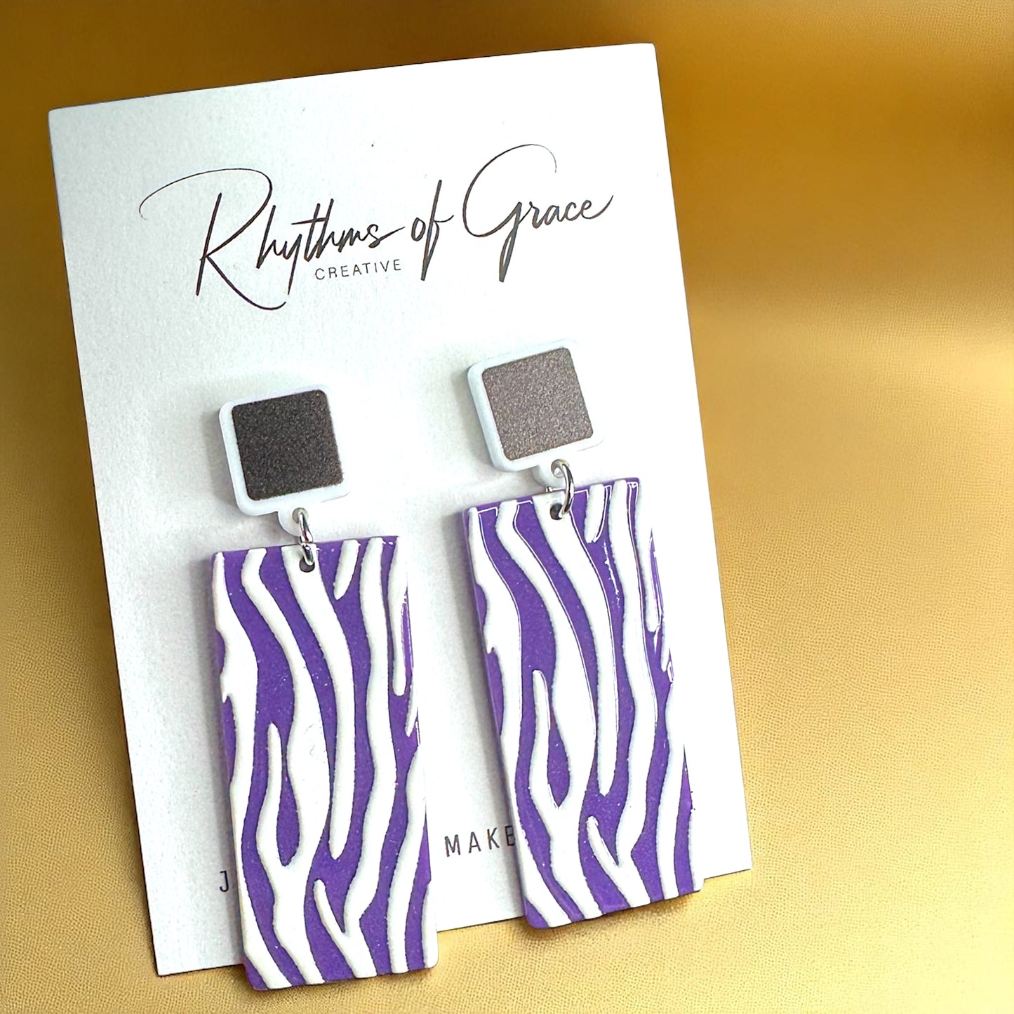 Show Your Stripes: Purple & White Tiger Stripe Dangle Earrings 🐯💜