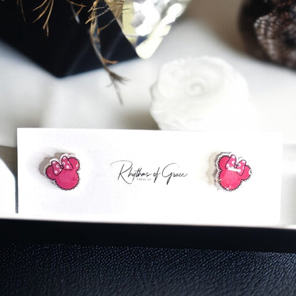 Love in the Air: Whimsical Mickey & Minnie Valentine’s Day Earrings!