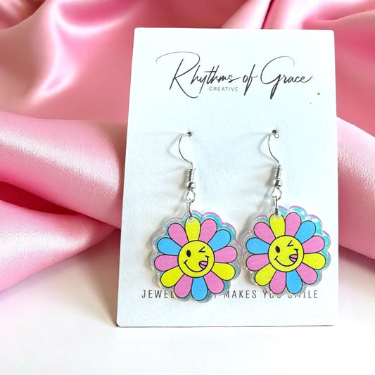 Smiley Face Flower Earrings: Wear Your Joy in Style!