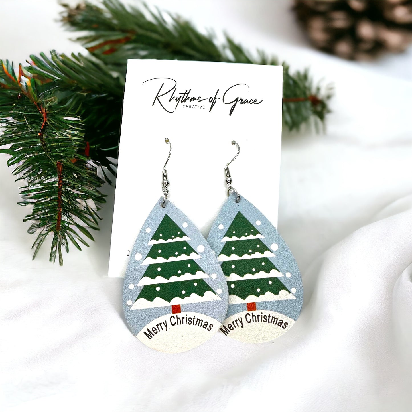 Dazzle in Holiday Spirit with Our Christmas Dangle Earrings! 🎄🎅✨