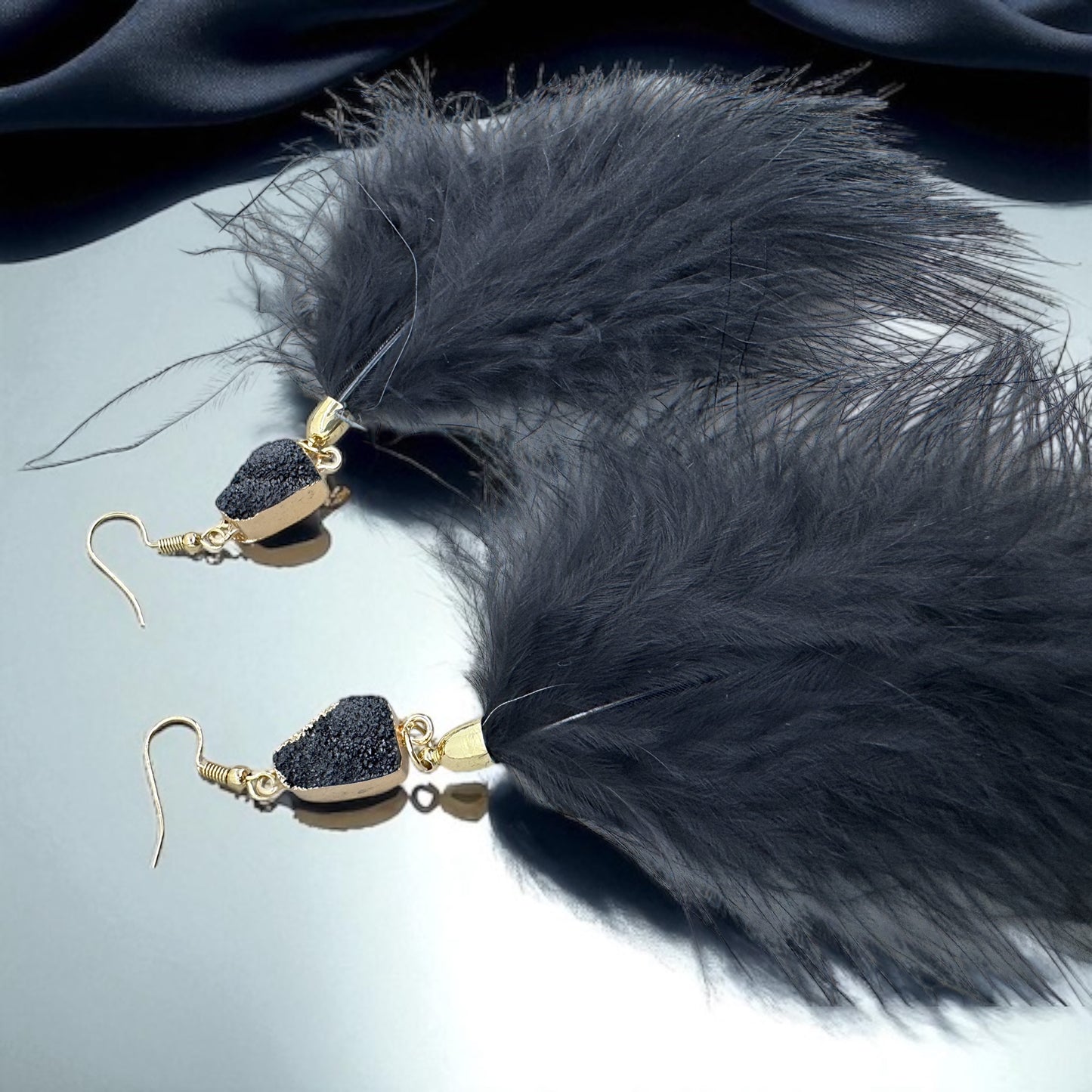 "Feathered Dreams" Druzy Dangle Earrings – Embrace Your Boho Sparkle!