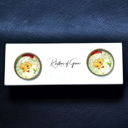 Vintage Santa Cabochon Stud Earrings – A Jolly Holiday Delight!