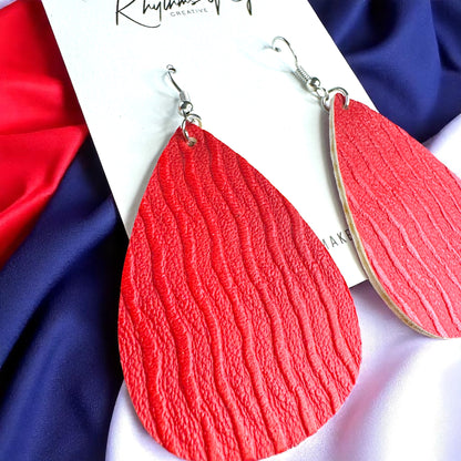 Teardrop Treasures: Red & Blue Faux Leather Dangle Earrings for Ultimate Style!