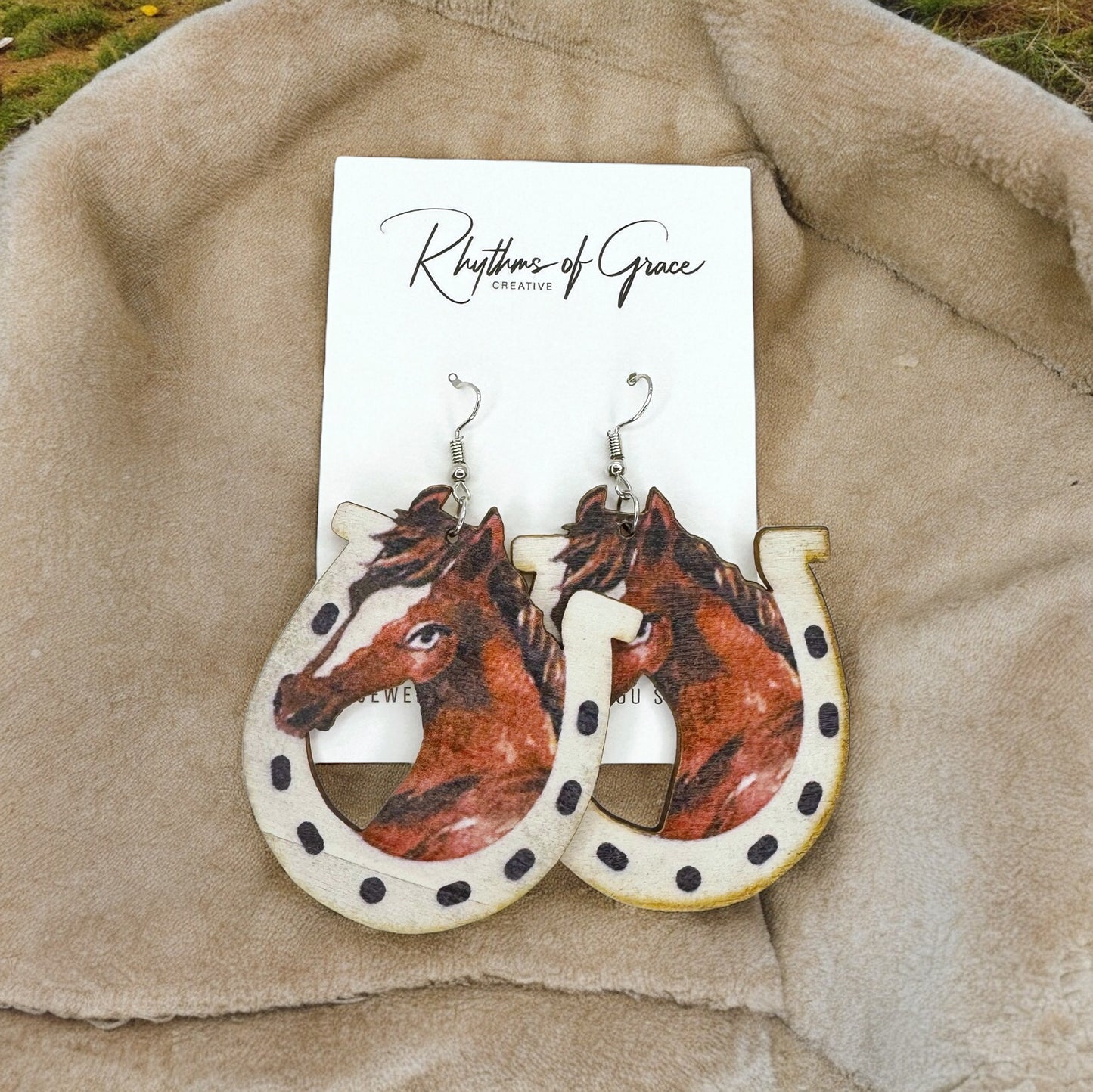 Rustic Chic: Wooden Horse & Horseshoe Dangle Earrings - Equestrian Elegance!